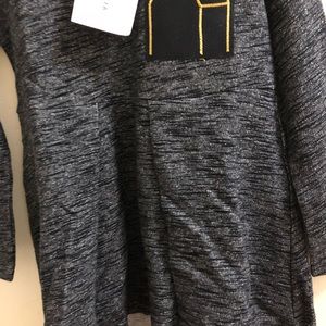 Top size 6 by wolf & rita